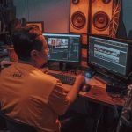 video editing karke paise kaise kamaye और best video editing software के बारे में बताया है साथ ही best video editing apps के बारे में भी बताया है