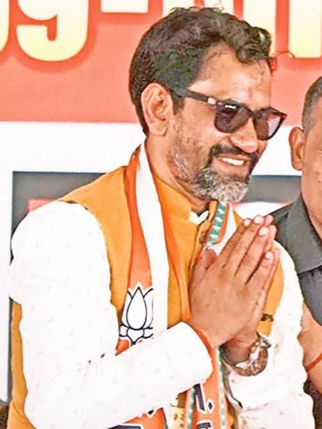 Dinesh-Lal-Yadav-Nirahua-Yogi-Adityanath-PTI-photo
